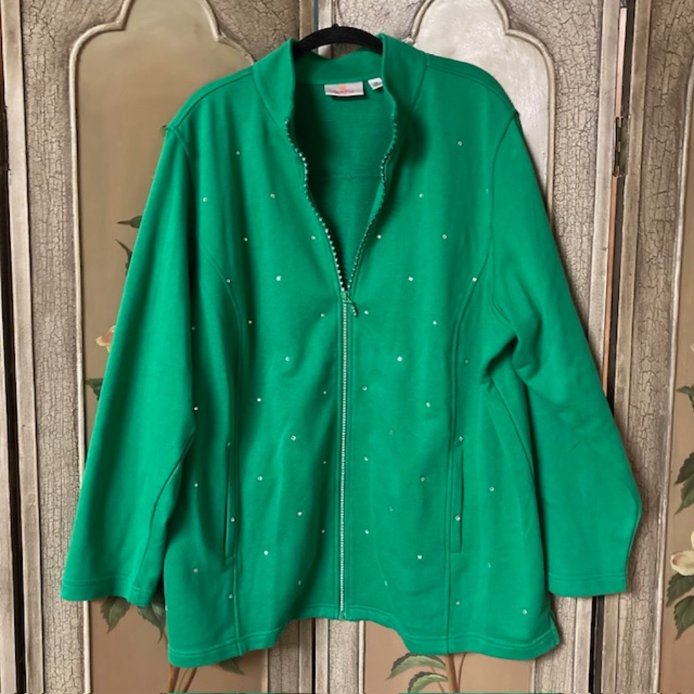 QUACKER FACTORY woman’s green top size 2XL, rhinestone accents and zipper #7353